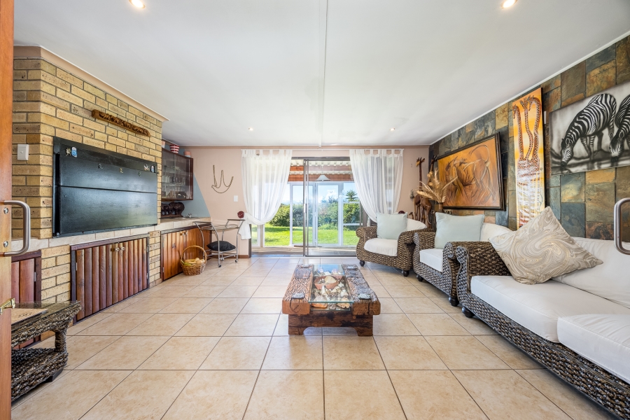 4 Bedroom Property for Sale in Vierlanden Western Cape